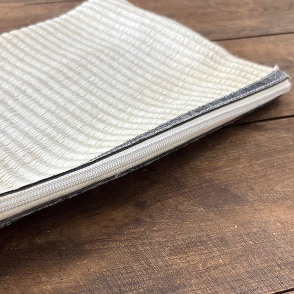 Fendi Black and Cream Clutch with certificate of origin - Picture 9 of 15